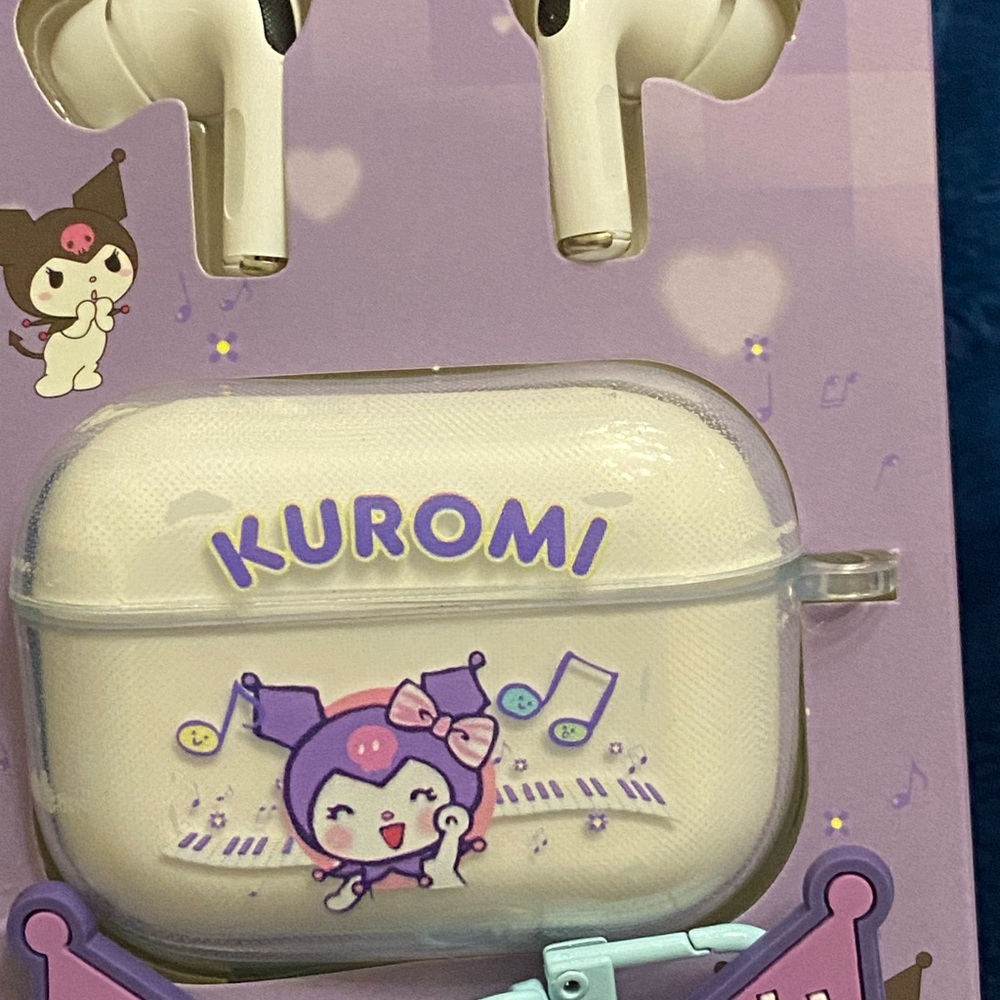 Kuromi Wireless Earbuds with Case - Picture 4 of 11